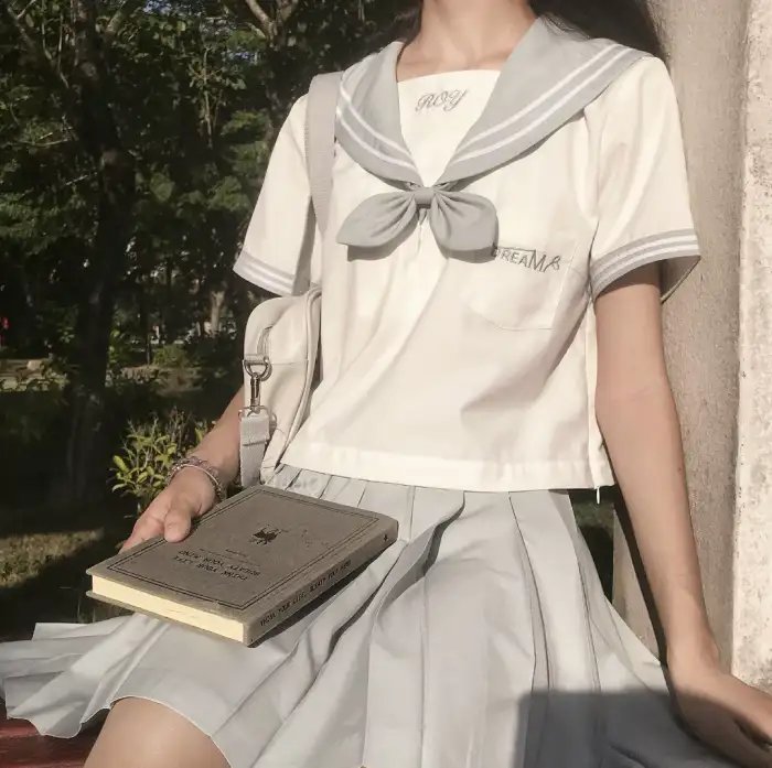 色情浪子戏淫娃